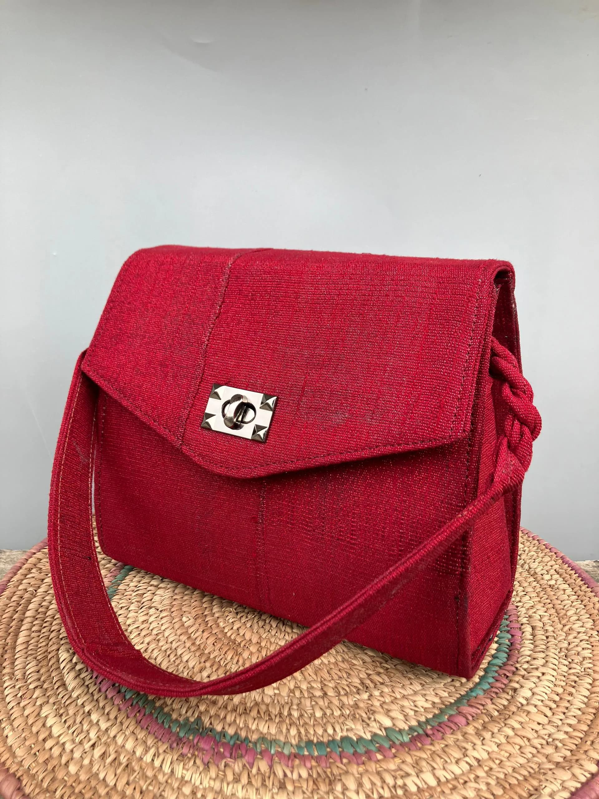 Temi Chic bag (Midi)