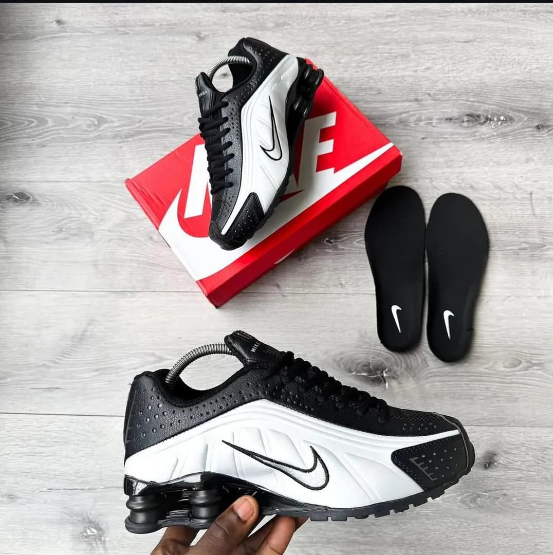 Nike ShoxR 4