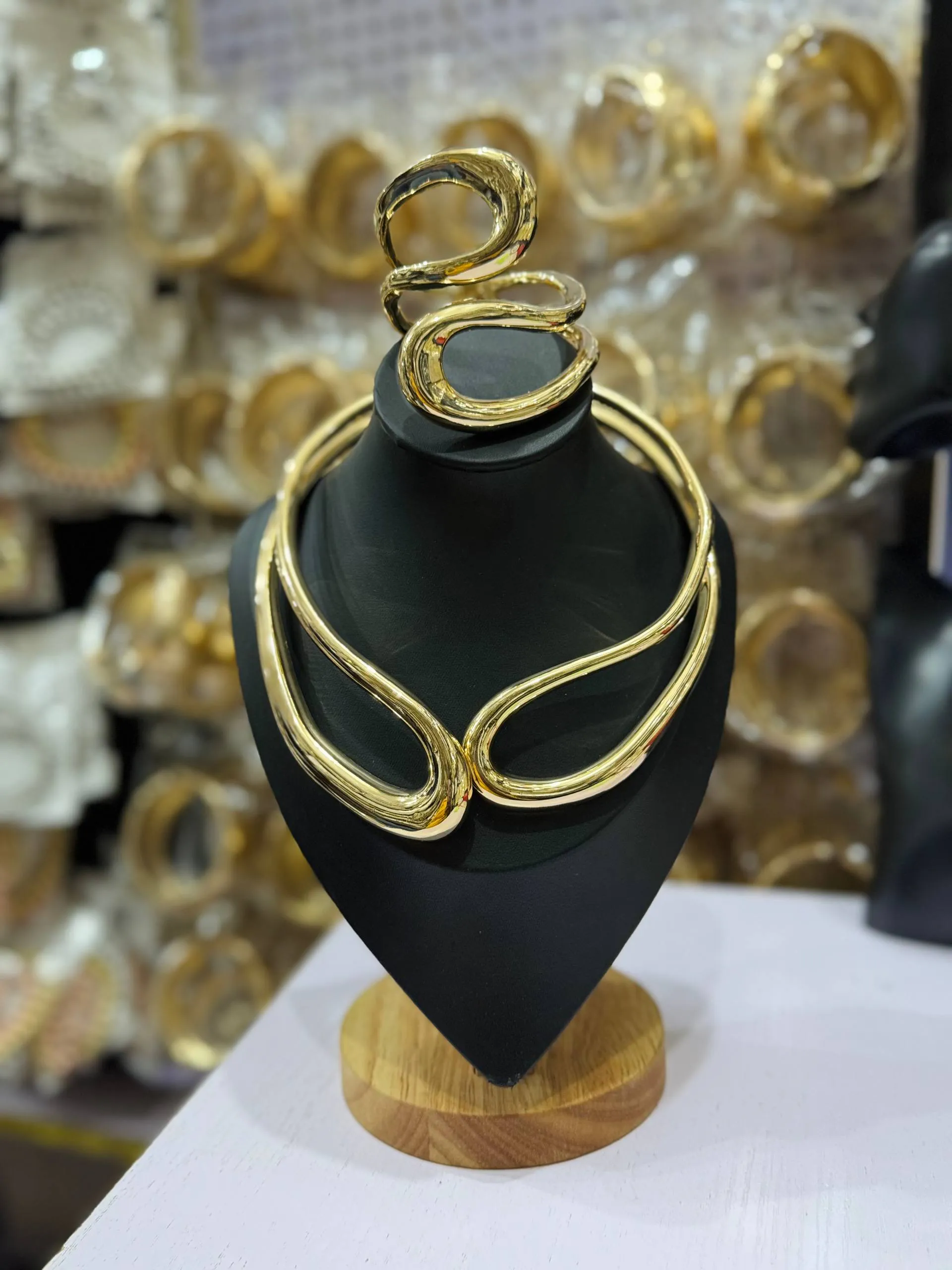 Choker Necklace and Bangle 