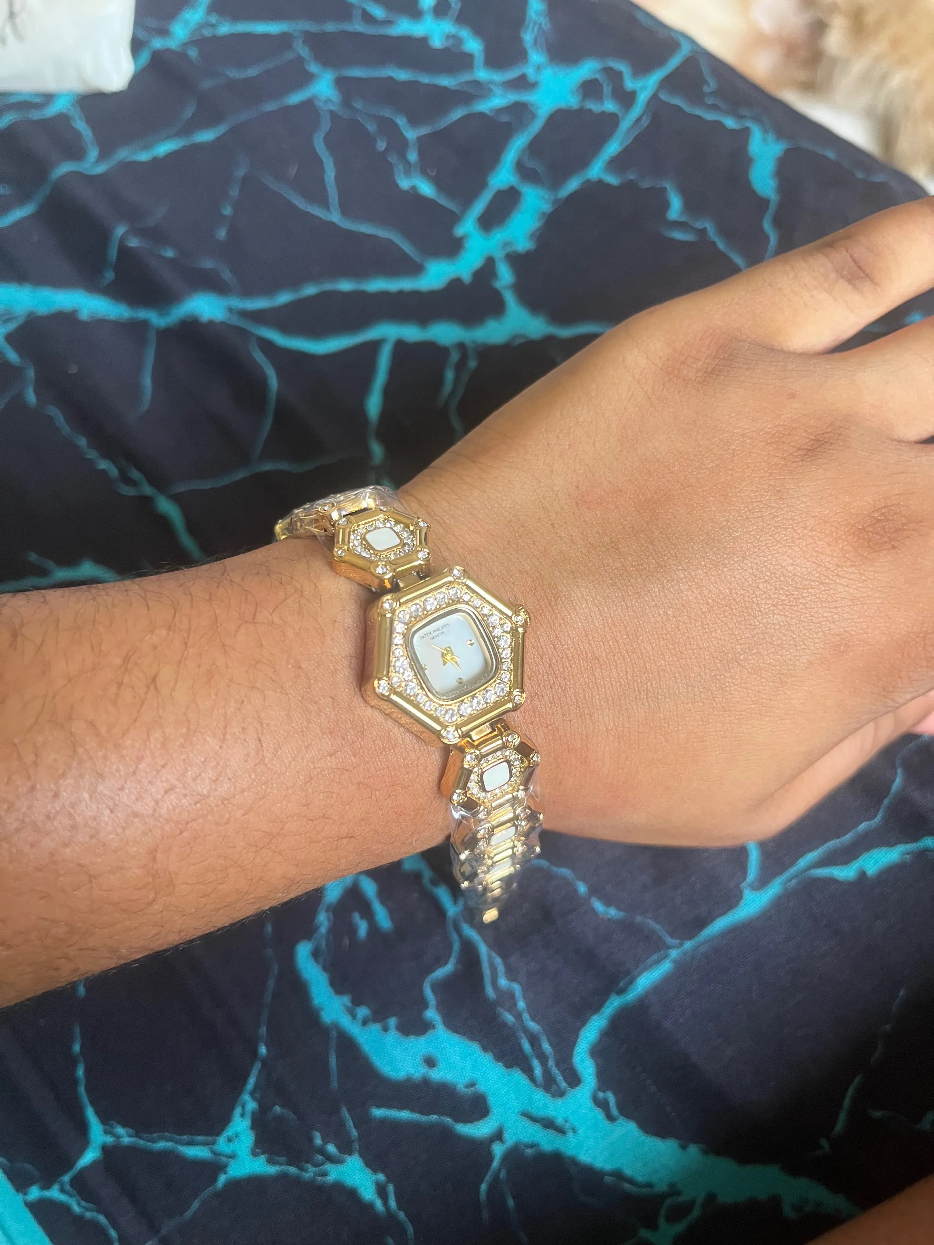 Cute non tarnish watch