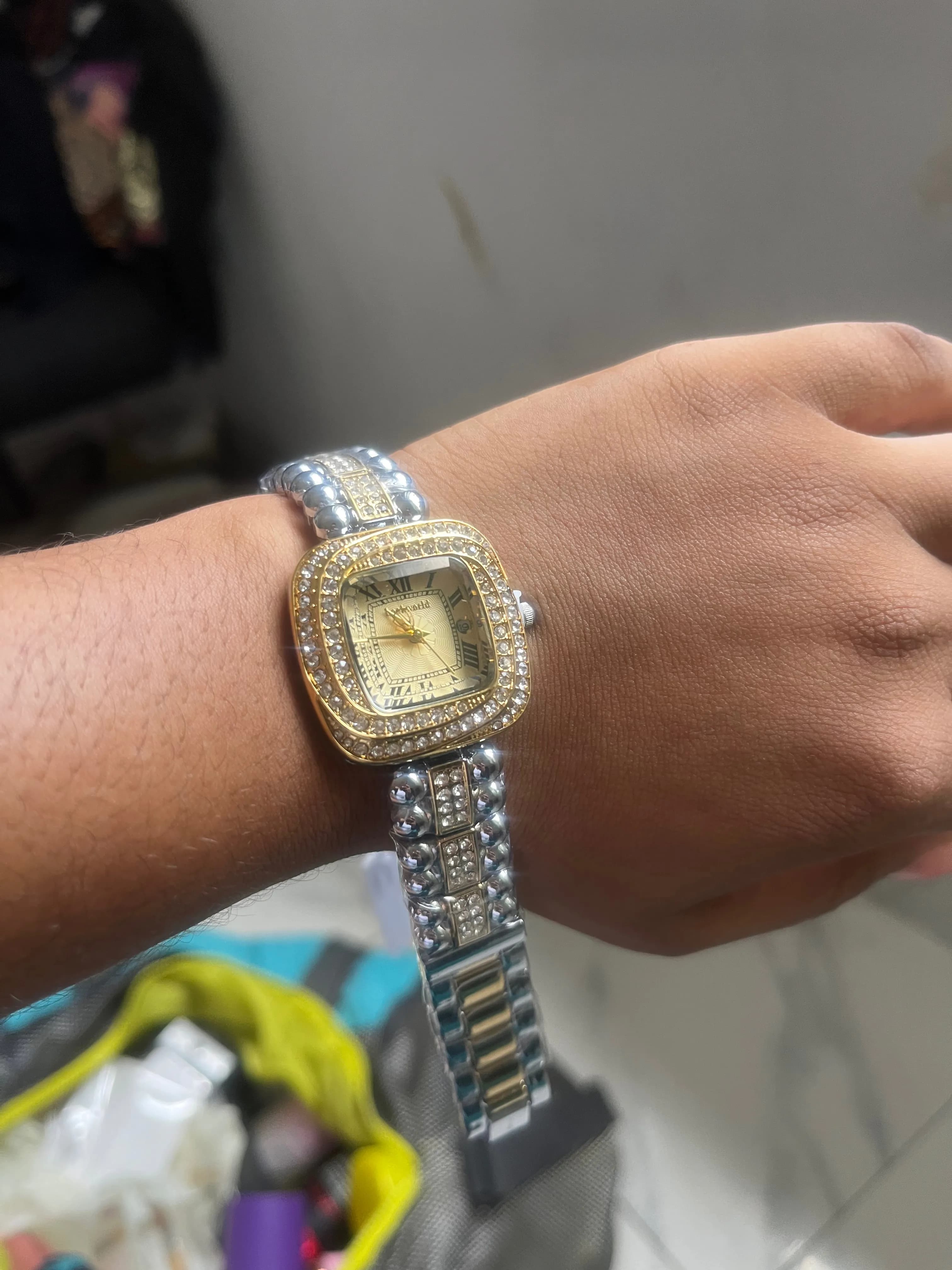 Cute non tarnish watch