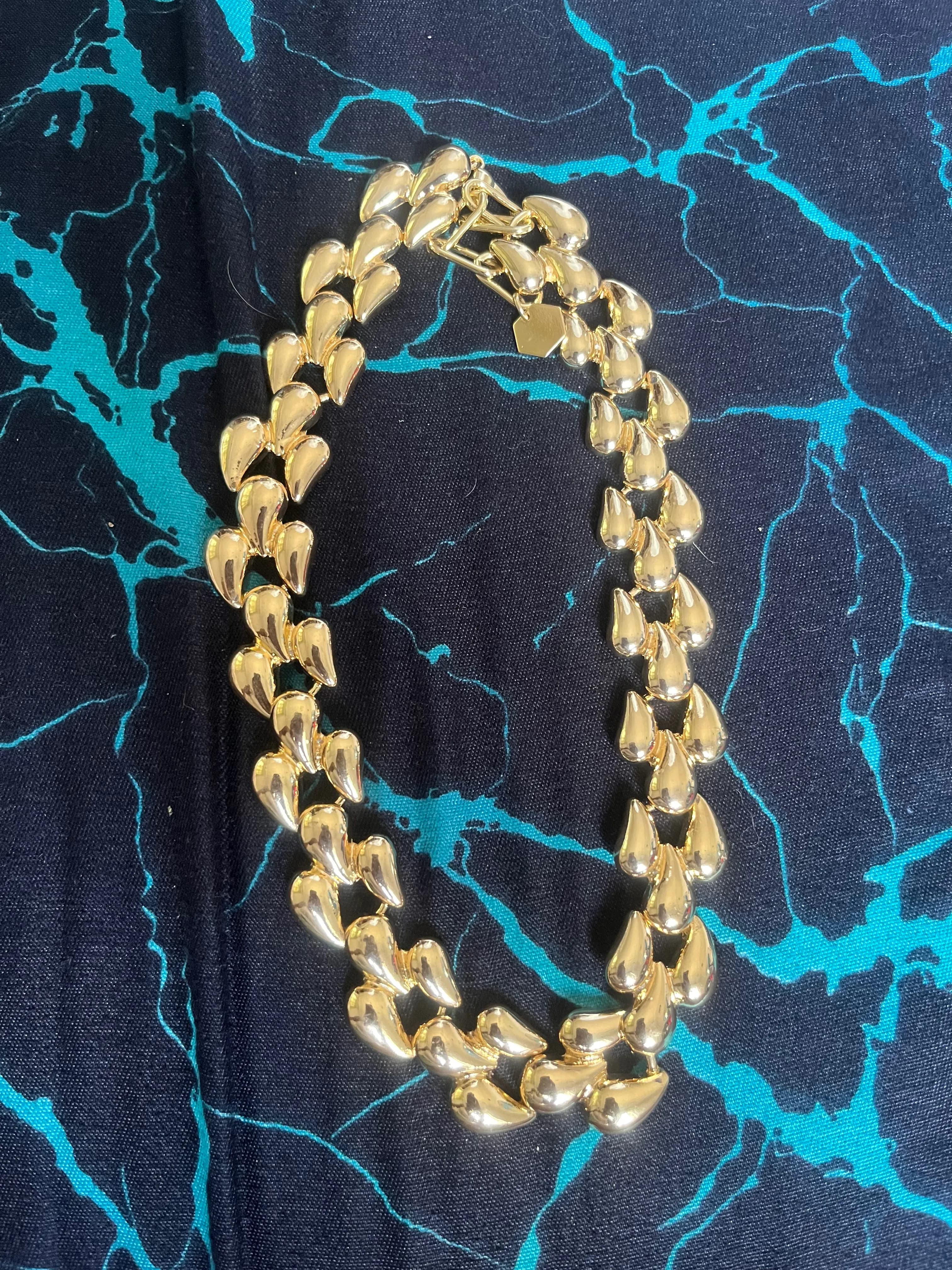 Cute non tarnish necklace 