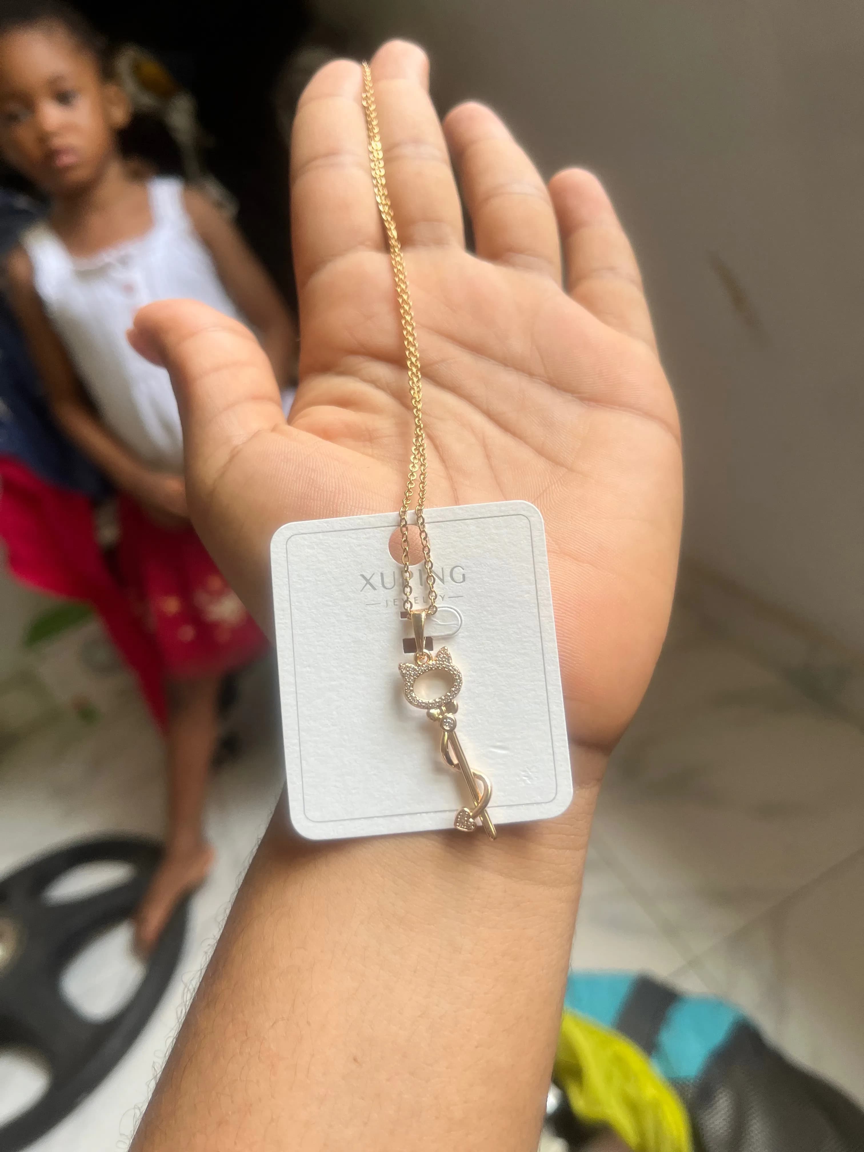 Cute non tarnish necklace 