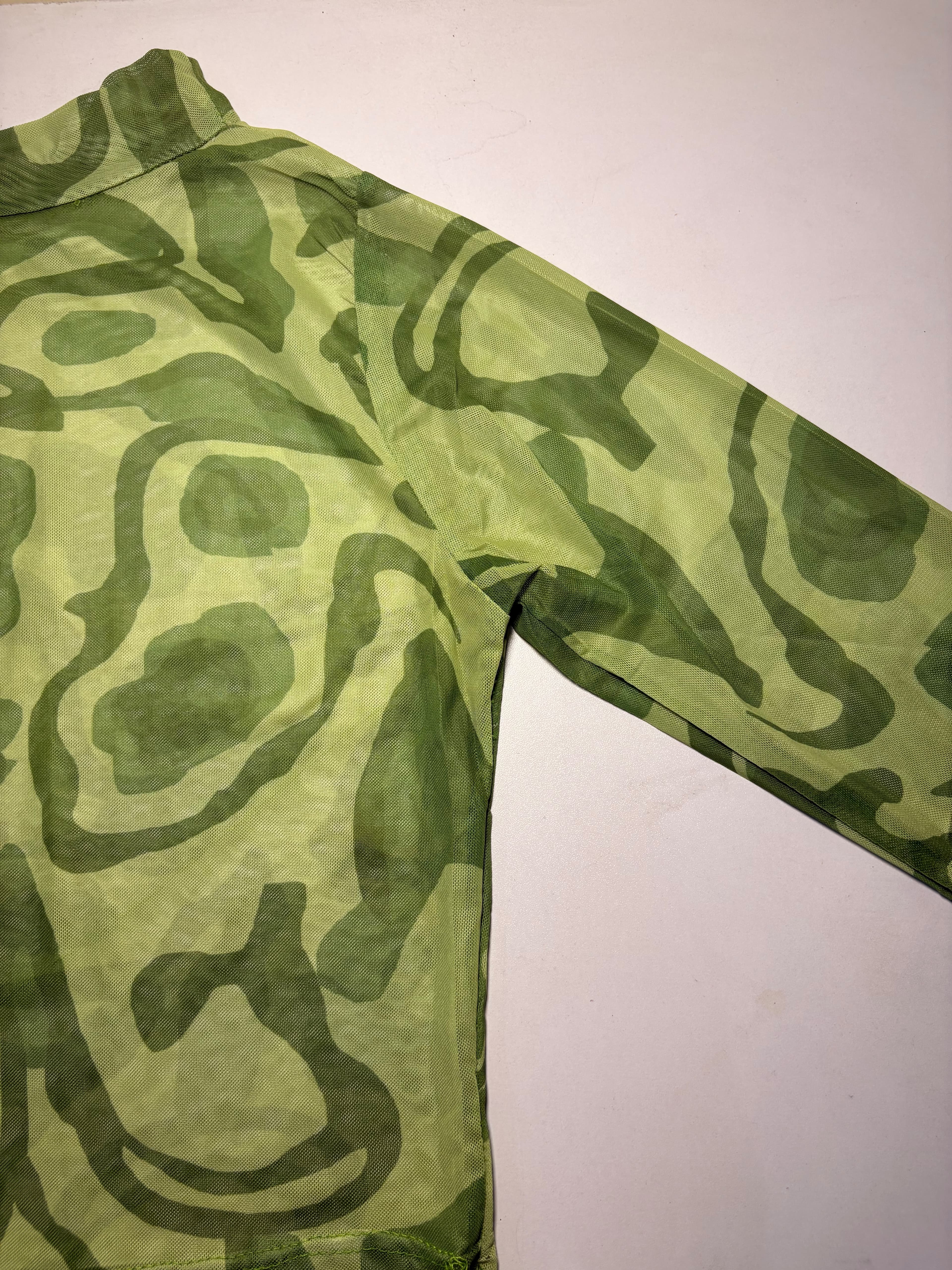 Green abstract pink mesh top