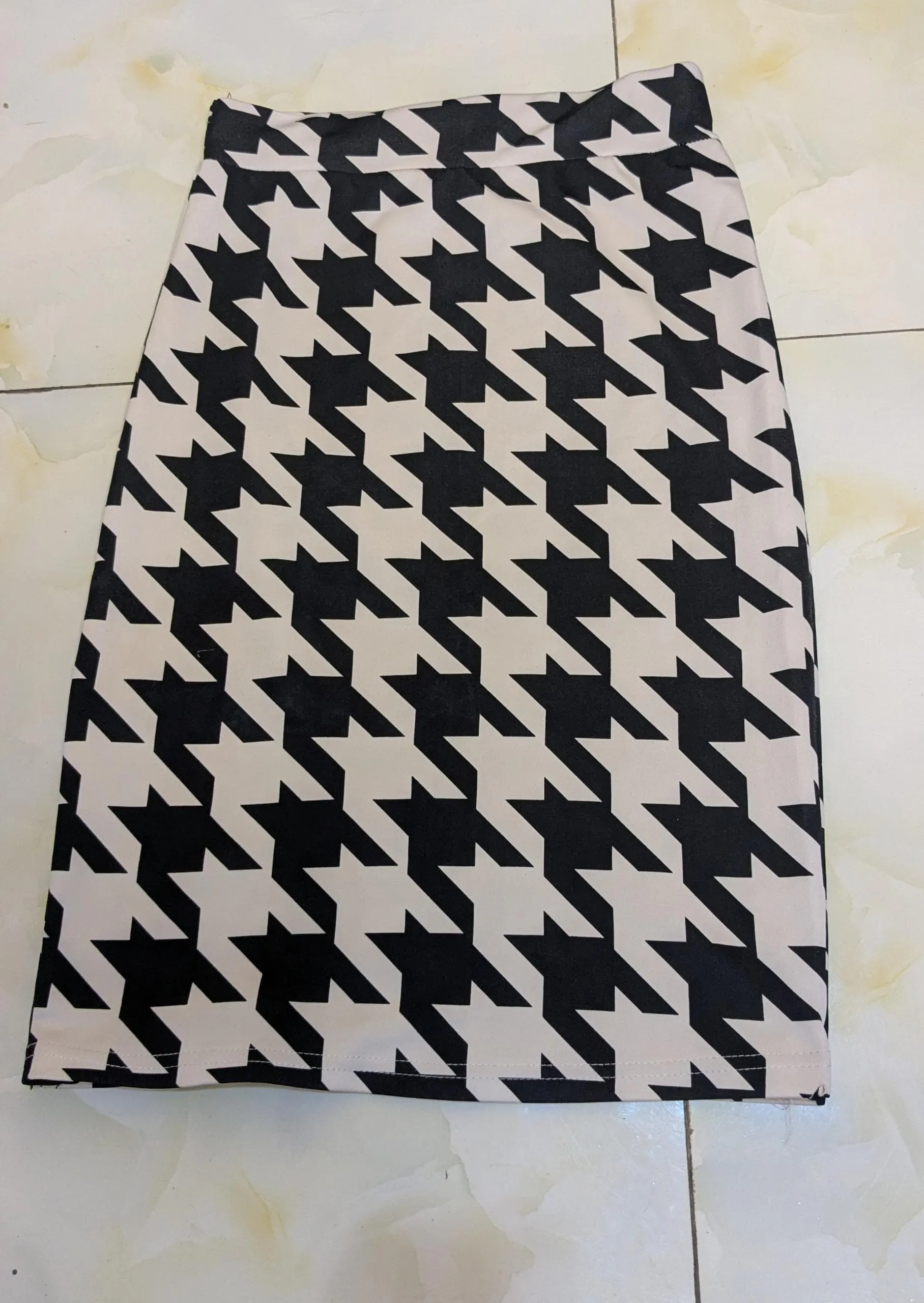 Black and white striped pencil skirt