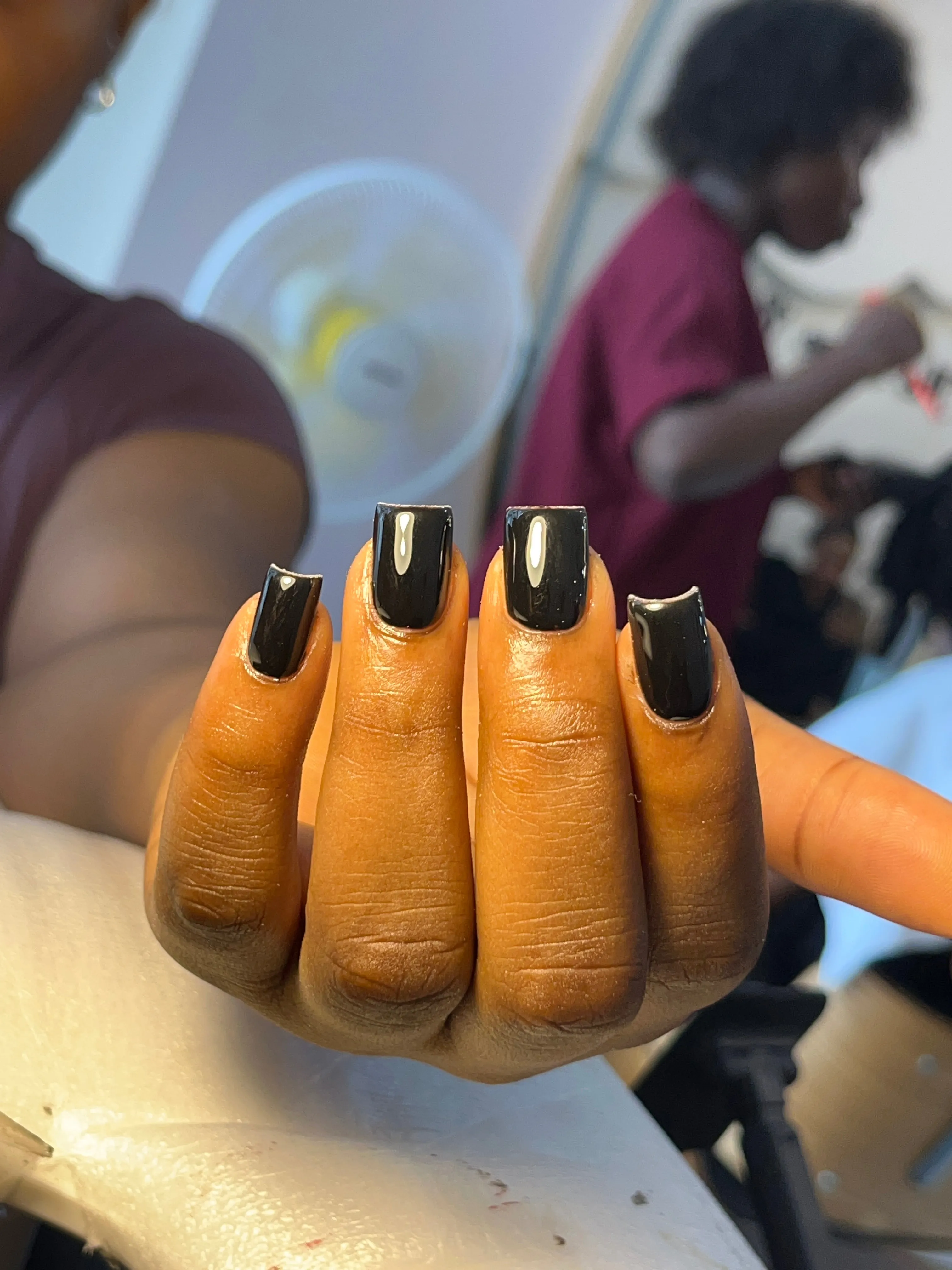 Press on nails