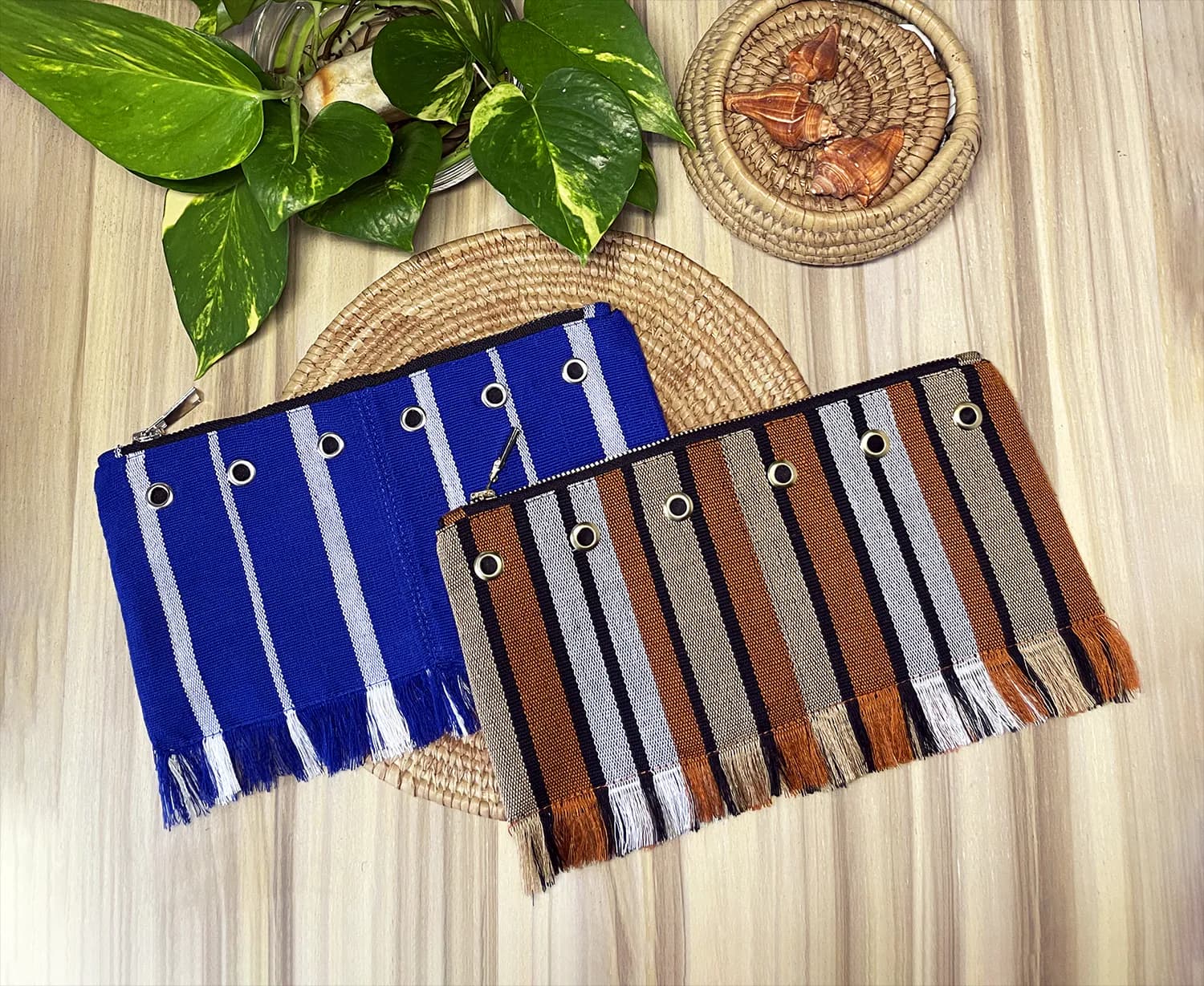 Asoke Fringe Clutch 001