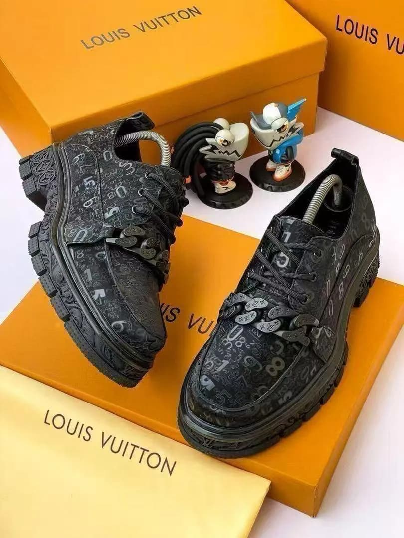 Louis Vuitton Cooperate shoe 