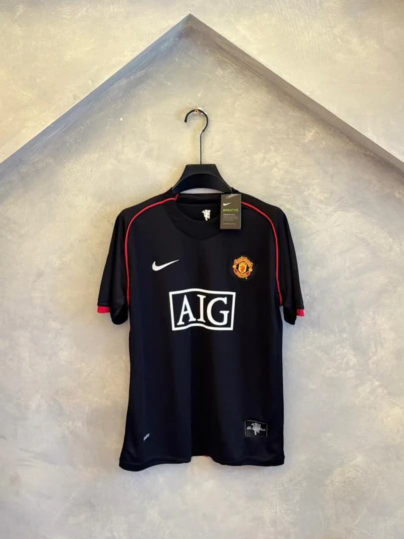 Man United Classic Retro Jersey